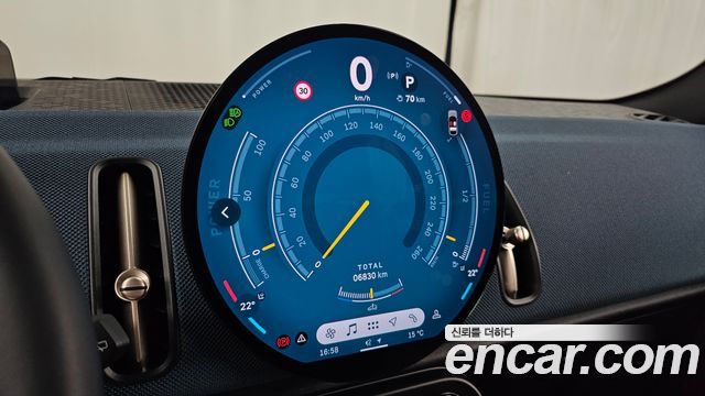 Mini Countryman 2025 — photo 11