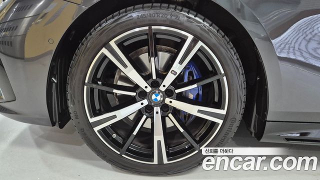 BMW 5-Series 2026 — photo 5