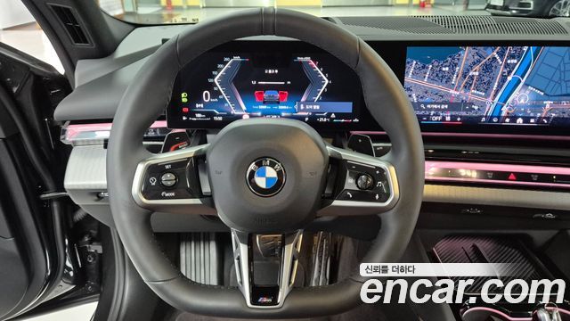 BMW 5-Series 2026 — photo 14