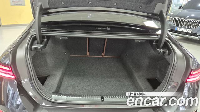 BMW 5-Series 2026 — photo 17