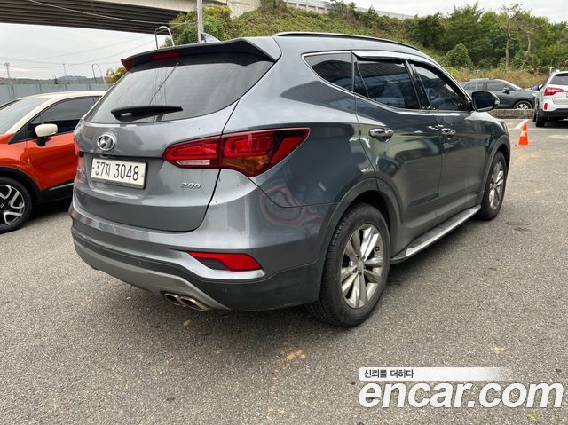 Hyundai Santafe 2018 — photo 2