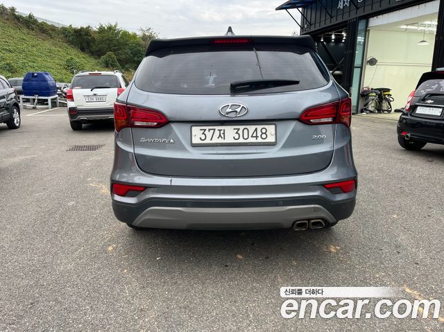 Hyundai Santafe 2018 — photo 3