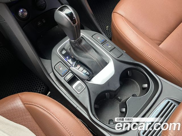 Hyundai Santafe 2018 — photo 9