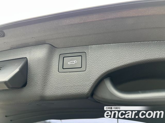 Hyundai Santafe 2018 — photo 19