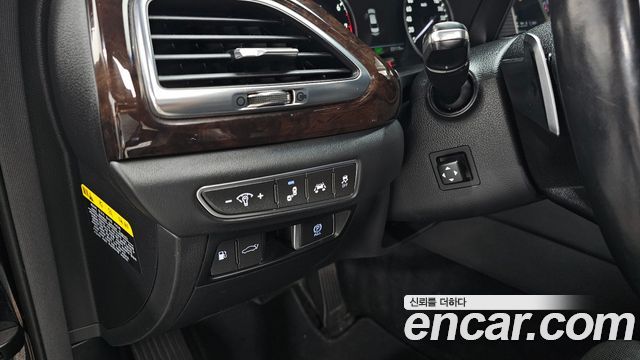 Genesis EQ900 2016 — photo 18