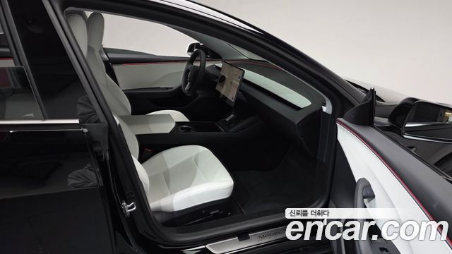 Tesla Model 3 2025 — photo 17
