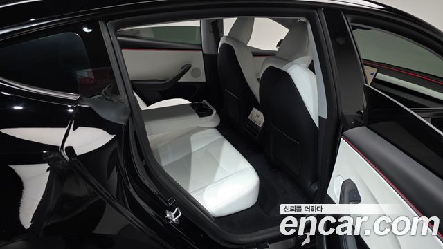 Tesla Model 3 2025 — photo 18