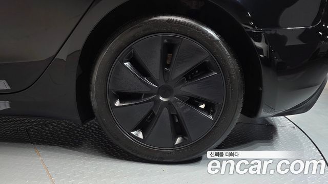Tesla Model 3 2025 — photo 7
