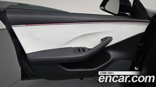 Tesla Model 3 2025 — photo 14