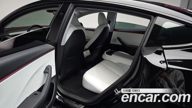 Tesla Model 3 2025 — photo 16