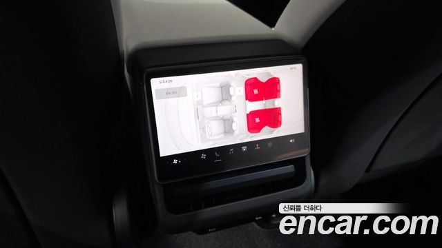 Tesla Model 3 2025 — photo 32