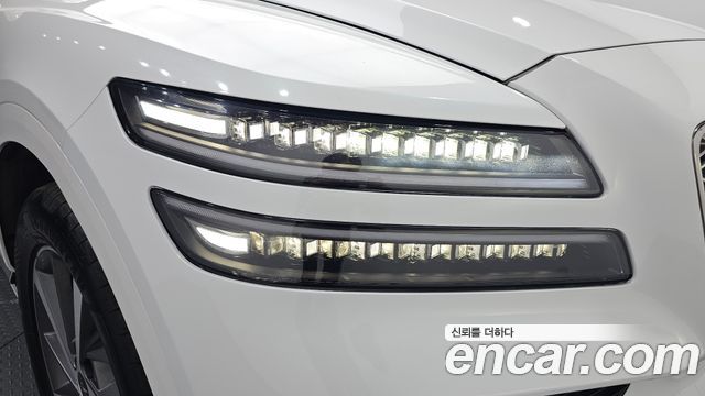 Genesis GV80 2024 — photo 8