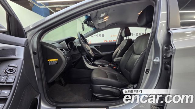 Hyundai AVANTE 2014 — photo 9