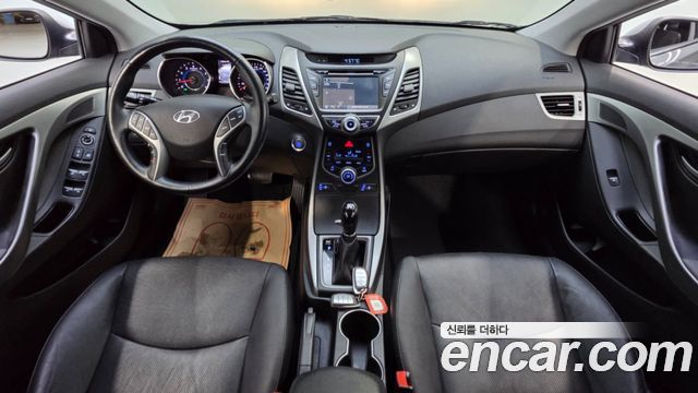 Hyundai AVANTE 2014 — photo 11