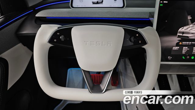 Tesla Model Y 2025 — photo 13