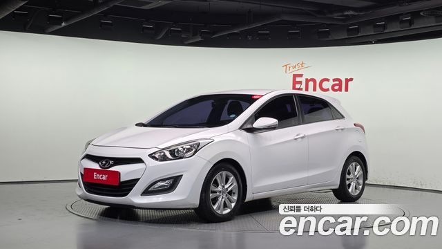 Hyundai i30 2014 — photo 1