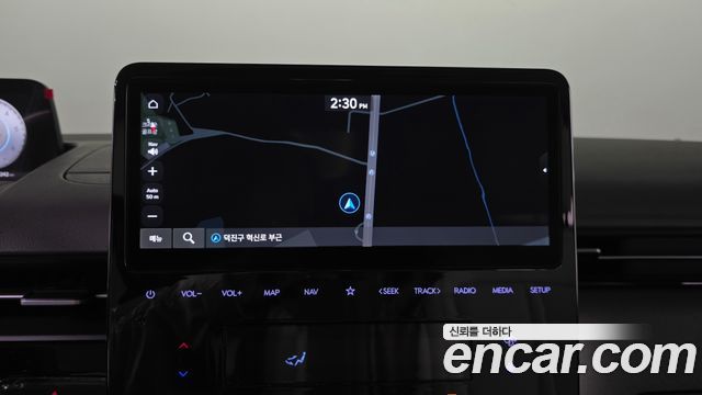 Hyundai Staria 2025 — photo 26