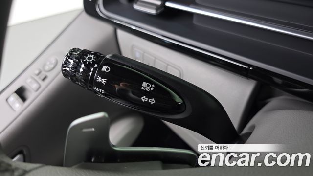 Hyundai Staria 2025 — photo 29