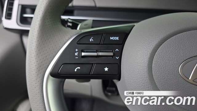 Hyundai Staria 2025 — photo 30