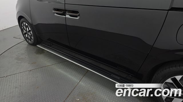 Hyundai Staria 2025 — photo 33