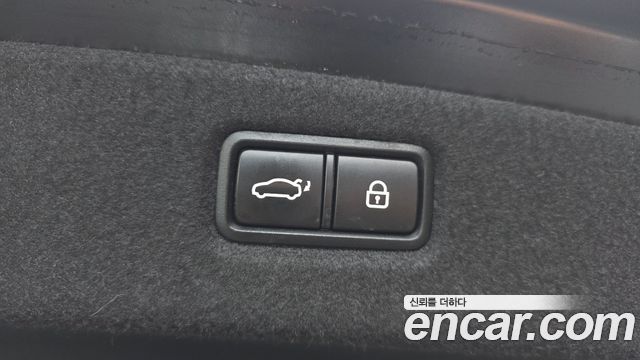 Hyundai Staria 2025 — photo 34