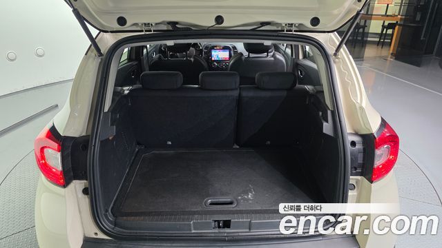 Renault Korea QM3 2014 — photo 20