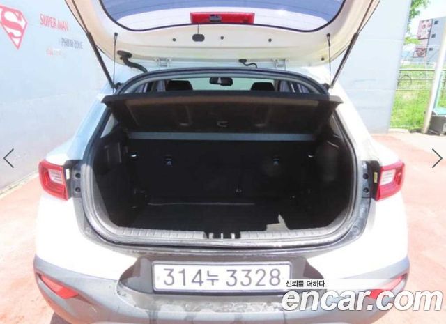 Kia Stonic 2018 — photo 5