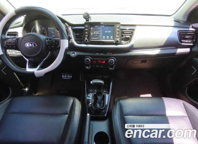 Kia Stonic 2018 — photo 7