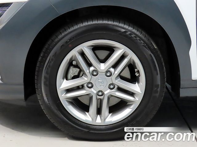 Hyundai Kona 2022 — photo 5