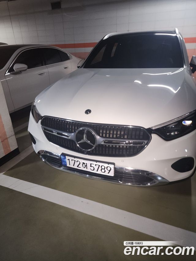 Mercedes-Benz GLC-Class 2023 — photo 1