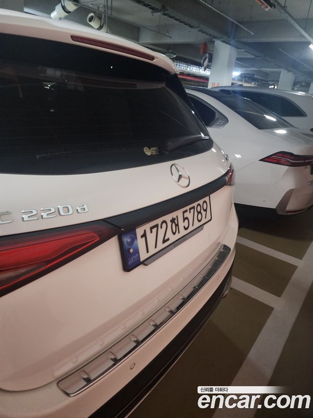 Mercedes-Benz GLC-Class 2023 — photo 2