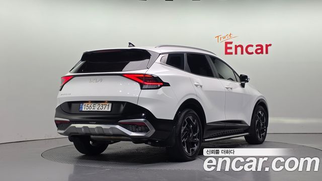 Kia Sportage 2023 — photo 2