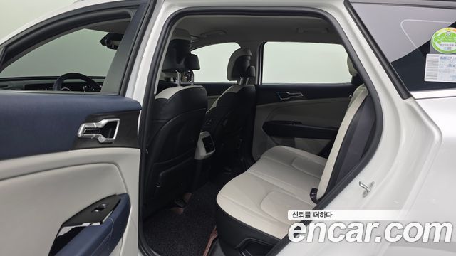 Kia Sportage 2023 — photo 22