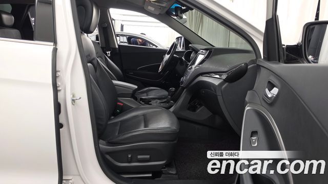 Hyundai Santafe 2014 — photo 11