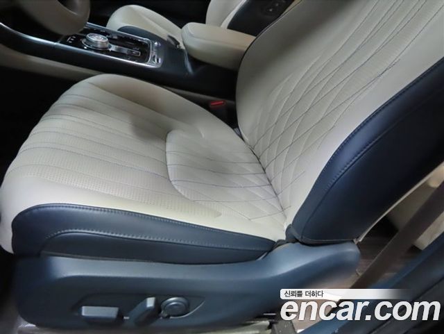 Kia Canival 2025 — photo 4