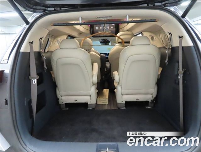 Kia Canival 2025 — photo 7