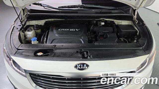 Kia Canival 2015 — photo 6