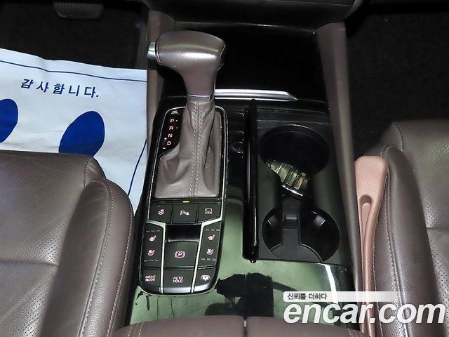 Kia K7 2019 — photo 9