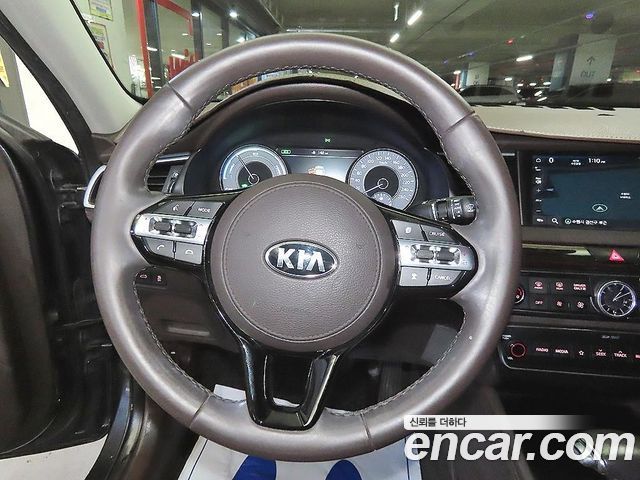 Kia K7 2019 — photo 12