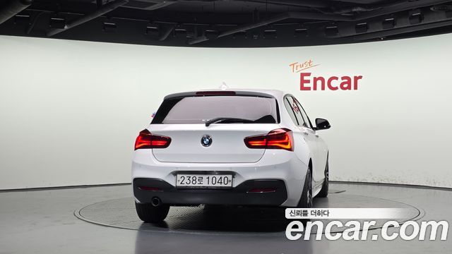 BMW 1-Series 2018 — photo 4