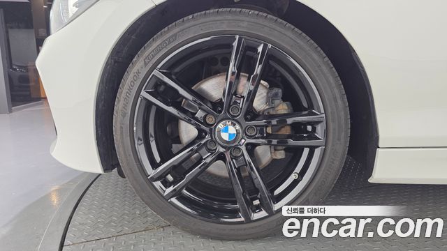 BMW 1-Series 2018 — photo 5