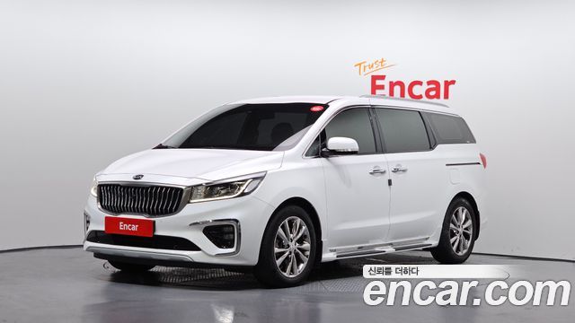 Kia Canival 2019 — photo 1