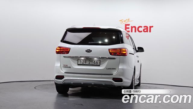 Kia Canival 2019 — photo 4