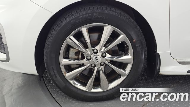 Kia Canival 2019 — photo 5