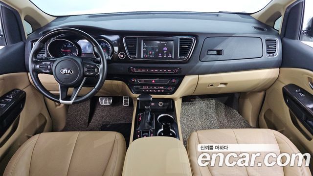 Kia Canival 2019 — photo 7