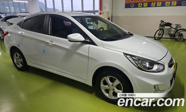 Hyundai Accent 2015 — photo 2