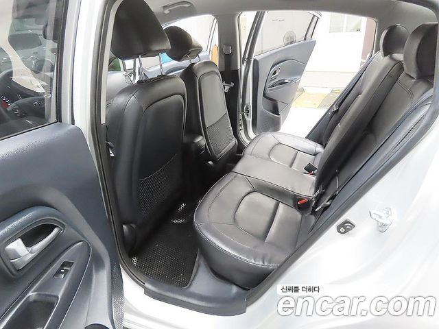 Kia pride 2012 — photo 10