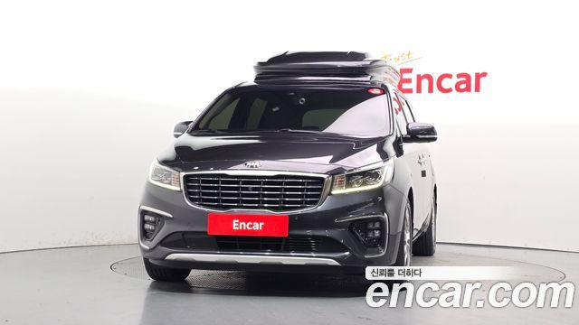 Kia Canival 2019 — photo 3