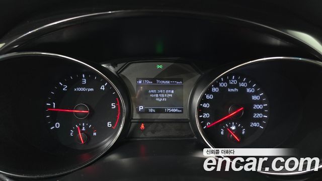 Kia Canival 2019 — photo 8