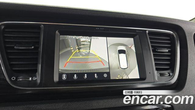 Kia Canival 2019 — photo 15
